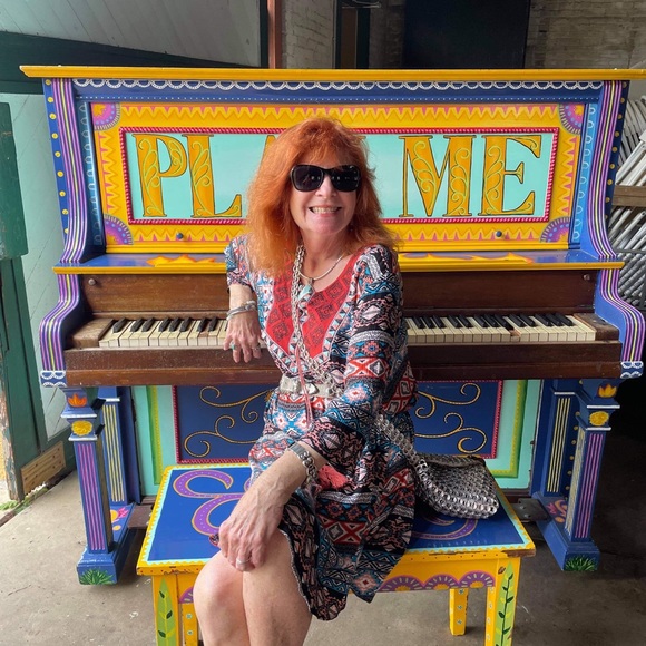 Meet your Posher, Patricia - Picture 3 of 6